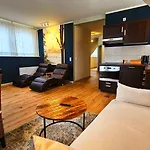Boutique Im Ehem Weingut, Sauna, Hofgarten, Goldenes Fass Apartment *