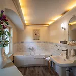 Apartment Boutique Im Ehem Weingut, Sauna, Hofgarten, Goldenes Fass