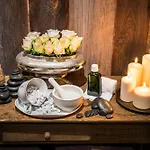 Apartment Boutique Im Ehem Weingut, Sauna, Hofgarten, Goldenes Fass *