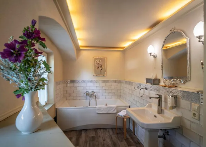 Appartement Boutique Im Ehem Weingut, Sauna, Hofgarten, Goldenes Fass