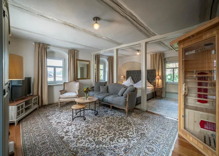 Boutique Im Ehem Weingut, Sauna, Hofgarten, Goldenes Fass Appartement *