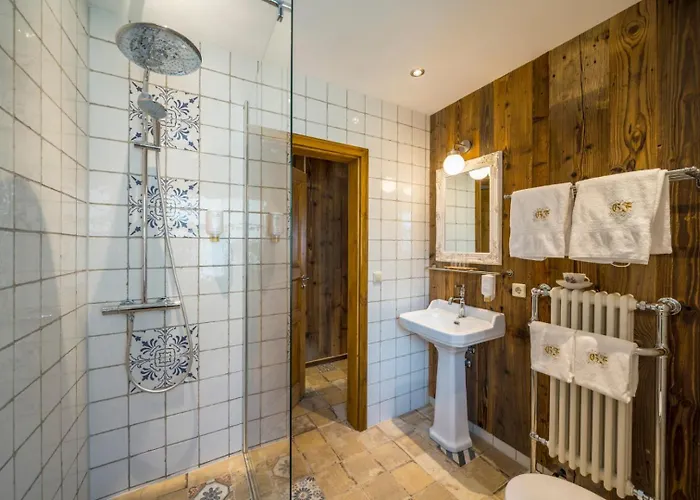 Appartement Boutique Im Ehem Weingut, Sauna, Hofgarten, Goldenes Fass