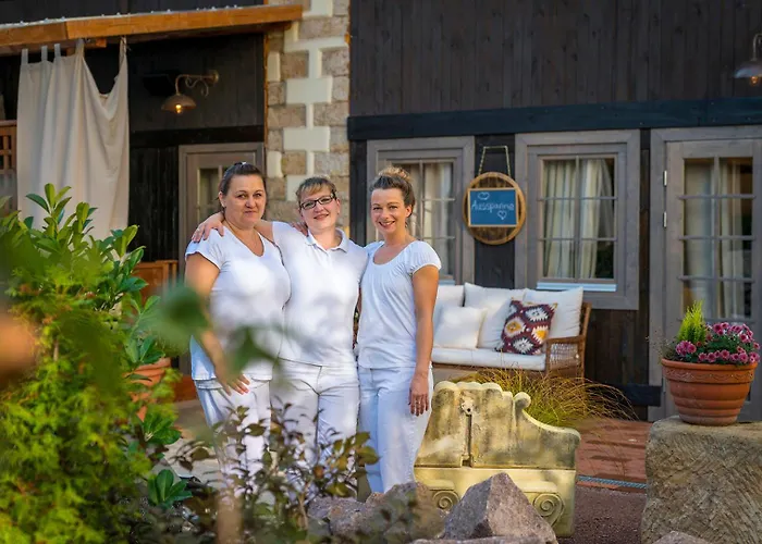 Boutique Im Ehem Weingut, Sauna, Hofgarten, Goldenes Fass *