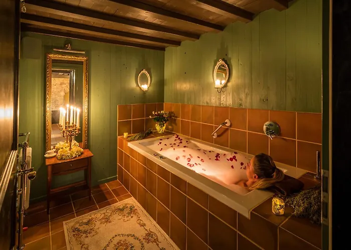 Boutique Im Ehem Weingut, Sauna, Hofgarten, Goldenes Fass *